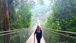 Uji Nyali di Jembatan Gantung Situ Gunung Sukabumi