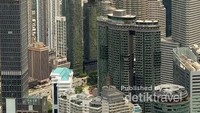 Tu kan menara kembar dekat banget