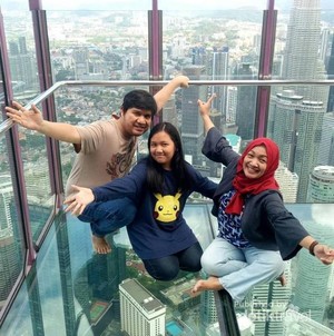 Uji Nyali di KL Tower, Menara Tertinggi di Malaysia