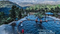 Kolam pemandian alam