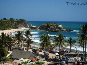 Unik! Ada Batu Sphinx & Seruling Samudera di Pantai Klayar