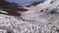 Penitentes di Andes (sumber: Amusing Planet)