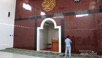 Interior Masjid At-Thoyyibah