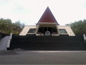 Unik! Museum Ini Dikelilingi 7 Gua