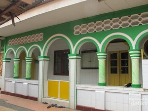 Unik, Pecinan Tangerang Punya Masjid Bermenara Pagoda