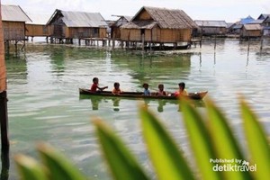 Unik! Ratusan Mata Air Tawar di Pinggir Pantai Wakatobi