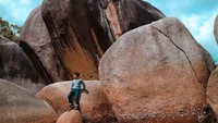Batu granit yang sangat besar