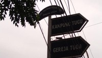 Petunjuk arah Destinasi Wisata Jakarta Utara dengan tujuan Kampung Tugu dan Gereja Tugu