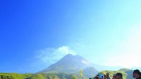 Upacara labuhan di alas Bedhengan