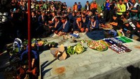Upacara labuhan di alas Bedhengan