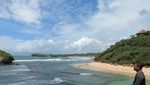Usai Silaturahmi, Nikmati Indahnya Pantai Ngandong di Gunungkidul