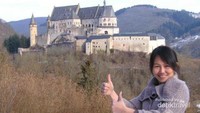 Kastil Vianden di latar belakang Desa Vianden