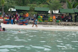 Vitamin Sea: Pantai Sari Ringgung