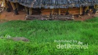 Bangunan Unik Desa Wae Rebo yang menjadi daya tarik wisatawan.