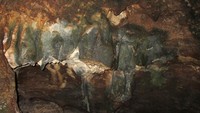 Stalagtit indah di dalam Goa Erci