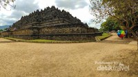 Pelataran candi Borobudur dengan photo dari sudut menggunakan camera Vivo 7 dengan landscape mode.