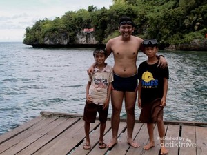 Wajah Riang Anak-anak Karangpuang di Mamuju
