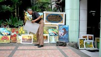 Seniman lukis di Braga (Gladyz Loretta - dTraveler)