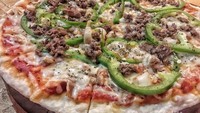 Marijuana Pizza. Ya, kamu tidak salah membaca. Ini adalah pizza ganja