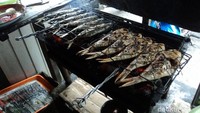 Langsung diangkat dari pembakaran ikan