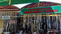 Warung Selat Mbak Lies tidak membuka cabang.