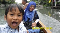 Naik Ojek Perahu
