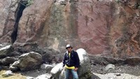 Pose dulu di Watu Kelir