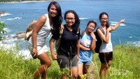 Perjalanan menuruni bukit karang