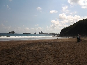 Watu Ulo, Ikon Wisata Jember Sebelum Pantai Papuma