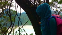 Ketika saya sampai di atas bukit