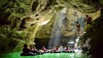 Weekend di Yogya: Basah-basahan di Goa Pindul