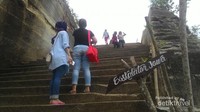 Eskalator Jawa nama lain dari anak tangga