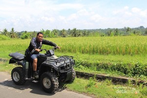 Weekend Seru di Bali, Outing di Desa Bongkasa
