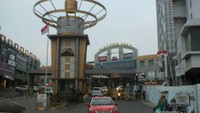 Pintu Timur Nagoya Hill yang dekat dengan hotel kami