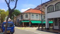 Suasana Joo Chiat Road Siang Hari