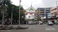 Gerbang belakang Pasar Baru