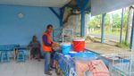 Wisata Kuliner Sate Sepi di Pantai Cimaja, Enak!