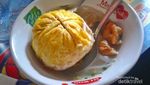 Wisata Kuliner Unik di Jember, Bakso Kabut Bungkus Telur