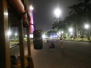 Wisata Malam di Monas, Bisa Ngapain Saja Ya?