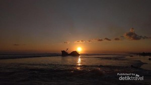 Wisata Murah Tapi Asyik, ke Pantai Kedu Saja