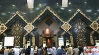 Ramai traveler muslim yang beritikaf