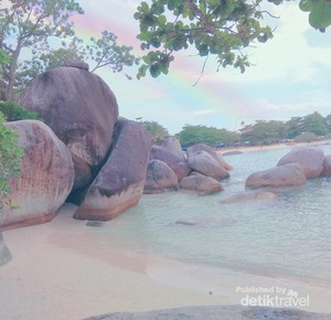 Wisata Sambil Berbagi di Belitung