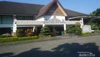 Bangunan museum Sri Baduga