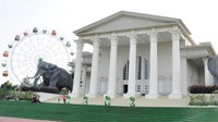 Tampak luar museum satwa (Sumber: www.jawatimurpark2.com)
