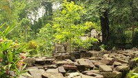 Candi yang sudah tak berbentuk
