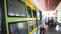 Suasana saat menaiki Aeromovel di Stasiun Taman Budaya (Desi Puspasari/detikTravel)