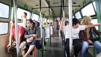 Suasana saat berada di dalam Aeromovel Desi Puspasari/detikTravel)