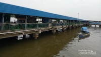 Pusat kuliner tepian kayan