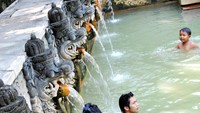 Kolam Pertama