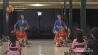 Penari Srimpi dalam Uyon-Uyon Hadiluhung di Keraton Yogyakarta